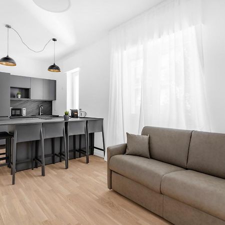 Mi Casa - Appartamento In Ponte Nuovo Milán Exteriér fotografie