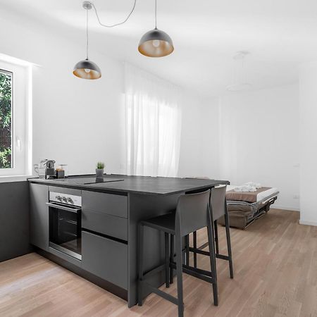 Mi Casa - Appartamento In Ponte Nuovo Milán Exteriér fotografie