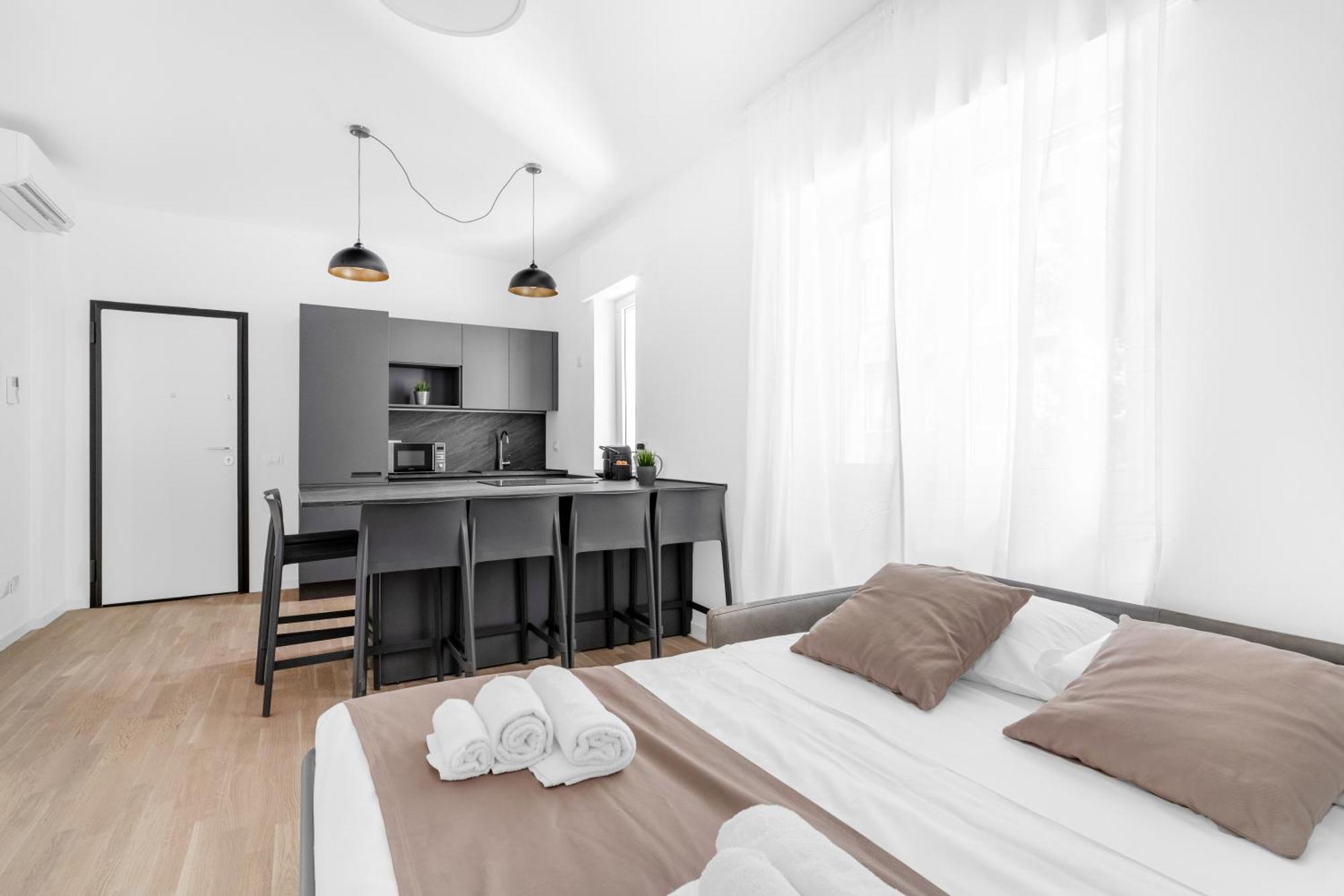 Mi Casa - Appartamento In Ponte Nuovo Milán Exteriér fotografie