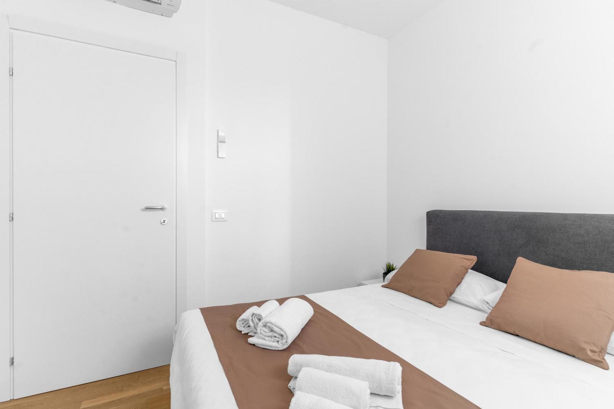 Mi Casa - Appartamento In Ponte Nuovo Milán Exteriér fotografie