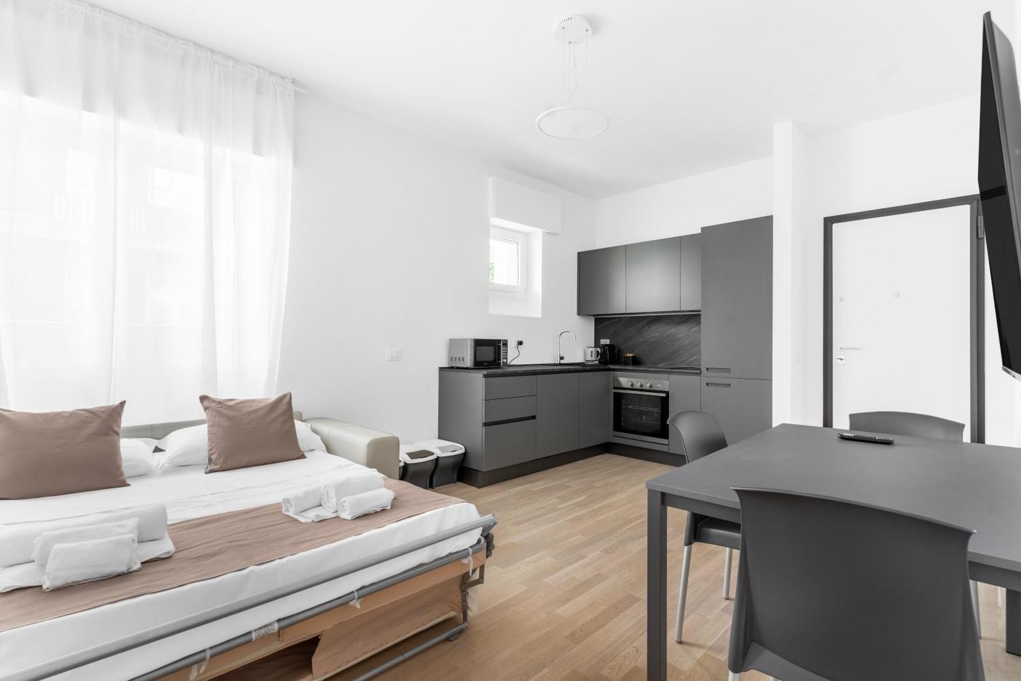 Mi Casa - Appartamento In Ponte Nuovo Milán Exteriér fotografie