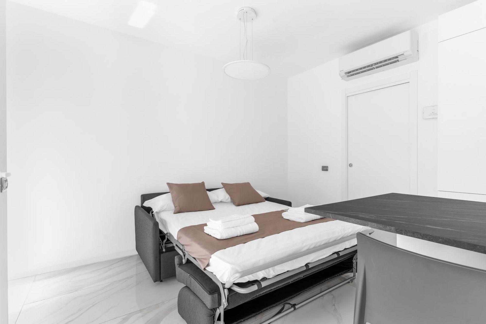 Mi Casa - Appartamento In Ponte Nuovo Milán Exteriér fotografie