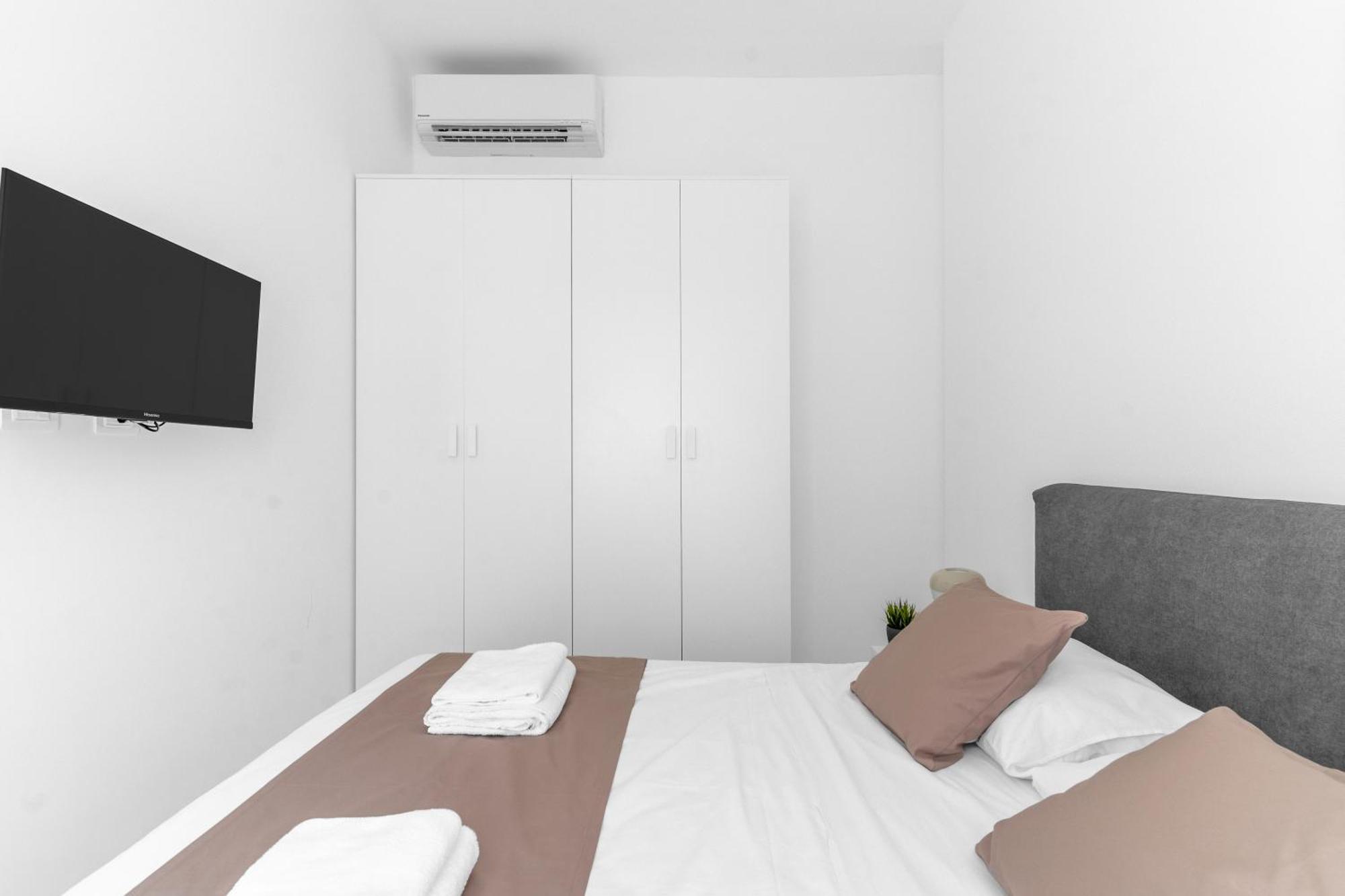 Mi Casa - Appartamento In Ponte Nuovo Milán Exteriér fotografie